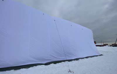 Бескаркасная палатка 10х8х5 м